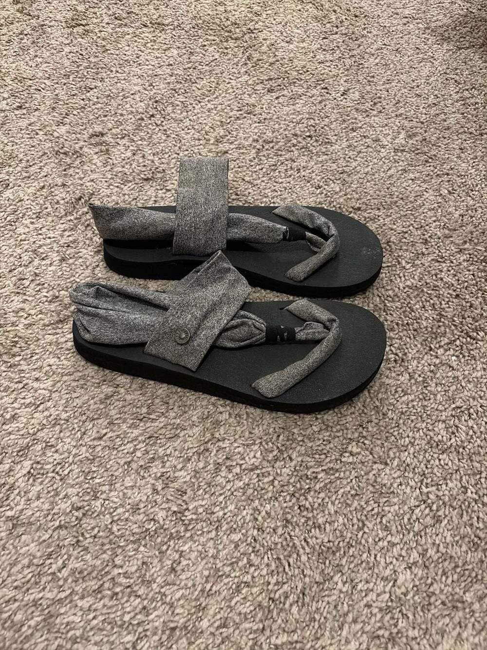 Yellow Box Women's Gray Heathered Fabric Slide Sandals